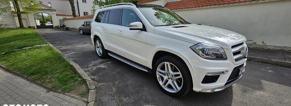 Mercedes-Benz GL cena 163333 przebieg: 201000, rok produkcji 2014 z Warszawa małe 781